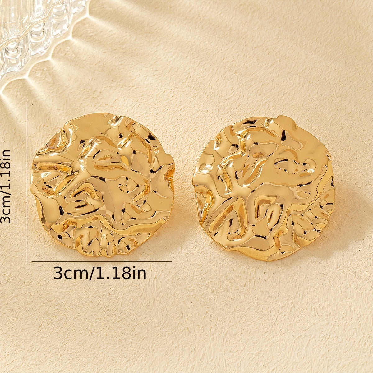 Boucles d'oreilles rondes martelées uniques en fer plaqué or 18 carats