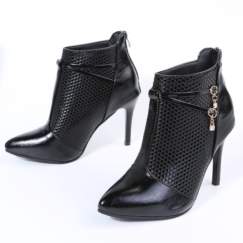 Bottines à bout pointu